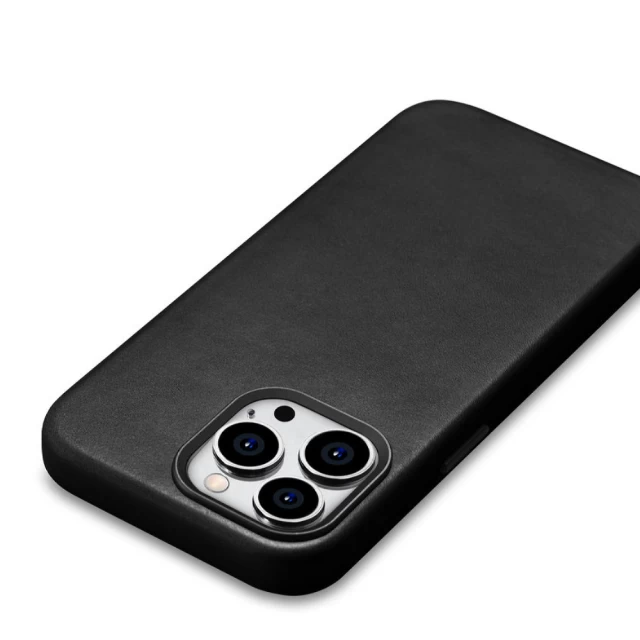 Чохол iCarer Oil Wax Premium Leather Case для iPhone 15 Pro Max Black with MagSafe (6975092680789)