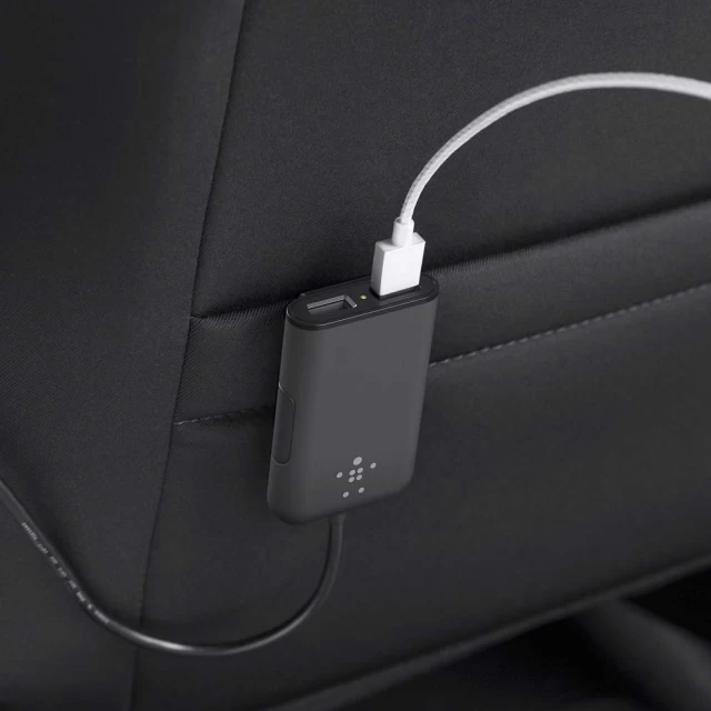 Автомобільний зарядний пристрій Belkin Road Rockstar USB Charger (2 USB x 2.4Amp + 2 USB x 1.2Amp), Black (F8M935bt06-BLK)