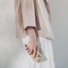 Чохол Moshi Altra Slim Case with Wrist Strap Sahara Beige для iPhone 11 Pro (99MO117303)