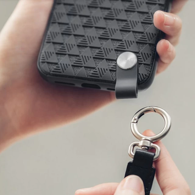 Чехол Moshi Altra Slim Case with Wrist Strap Shadow Black для iPhone 11 Pro (99MO117004)