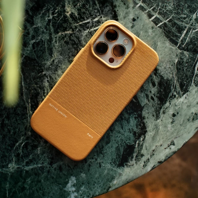 Чехол Native Union (RE) Classic Case для iPhone 15 Craft with MagSafe (RECLA-KFT-NP23)