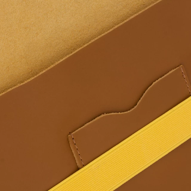 Чехол-конверт кожаный Upex Cuero для MacBook Pro 13.3 (2012-2015) Light Brown, комплект 2 в 1 (UP9532)