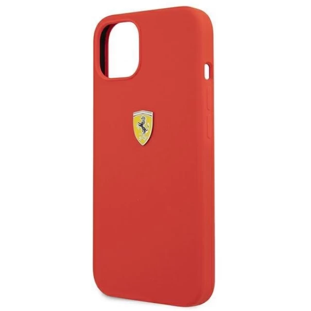 Чехол Ferrari для iPhone 13 Silicone Red (FESSIHCP13MRE)