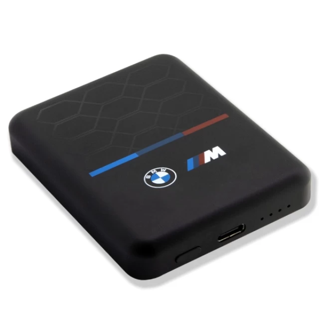 Портативное зарядное устройство BMW M Collection 5W 3000mAh Black with USB-C Cable with MagSafe (BMPBMS3K22PGVK)