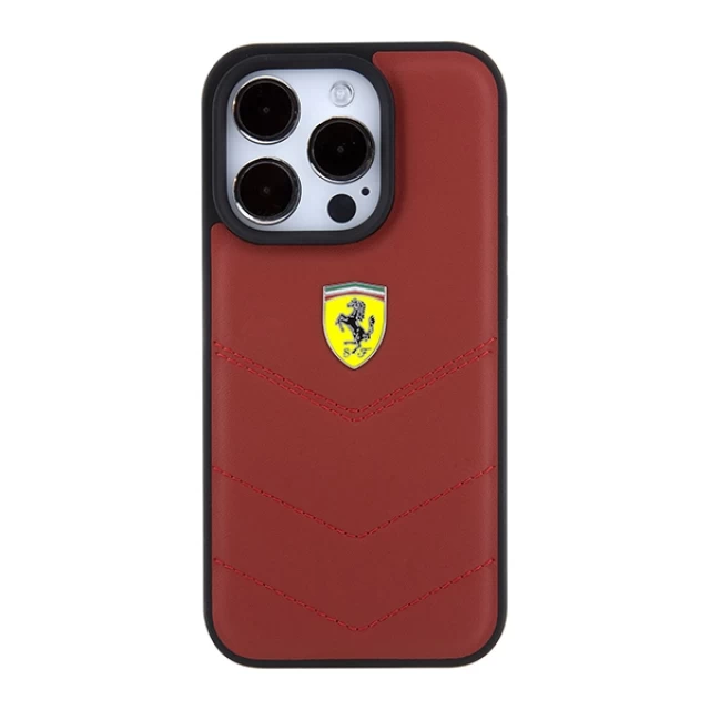 Чехол Ferrari Leather Stitched Lines для iPhone 15 Pro Red (FEHCP15LRDUR)