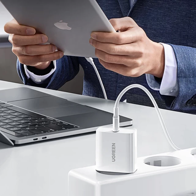 Мережевий зарядний пристрій Ugreen 30W USB-C with USB-C to USB-C Cable 2m White (90472)