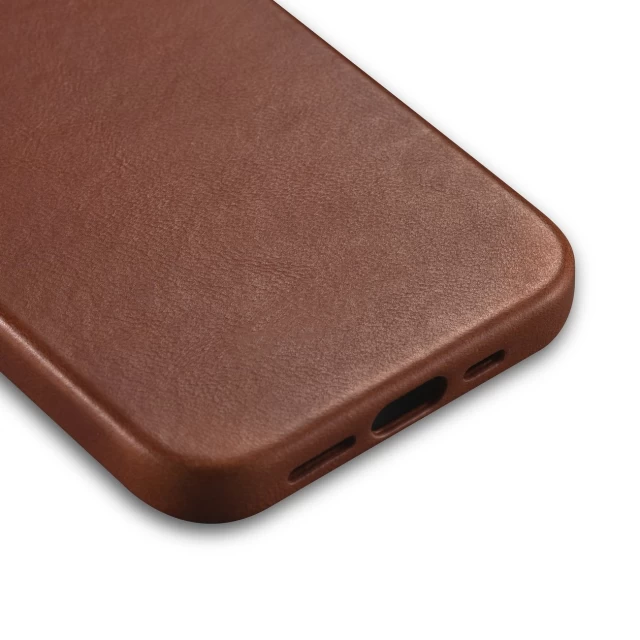 Чохол iCarer Oil Wax Premium Leather Case для iPhone 14 Pro Brown with MagSafe (WMI14220702-RB)