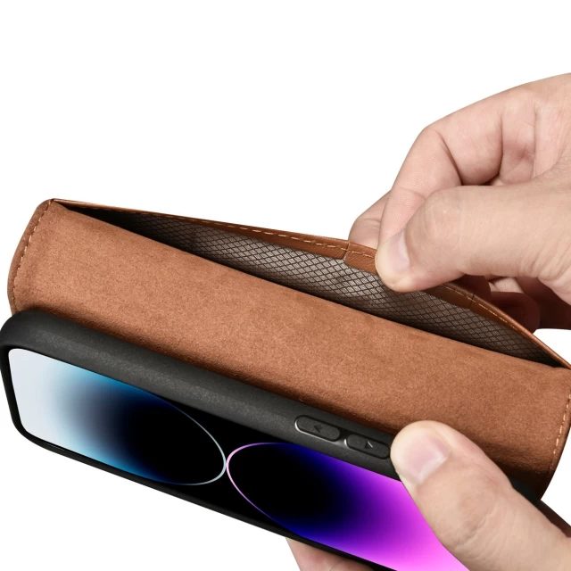 Чохол iCarer Wallet Case 2in1 для iPhone 14 Pro Anti-RFID Brown (WMI14220726-BN)