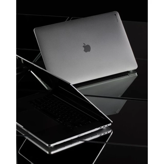 Чехол Incase Hardshell Case для MacBook Pro 13 M2/M1 Dots Black (INMB200629-BLK)